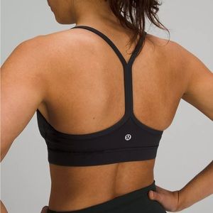 LULULEMON 🍋 Flow Y Bra Nulu
Light Support, A–C Cups in Black Size 6